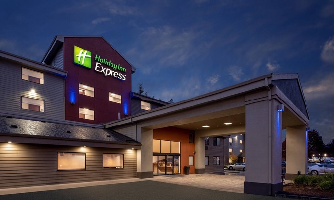 Gladstone Hotel | Holiday Inn Express Portland SE- Clackamas Area by IHG