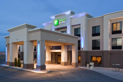 Rawlins Hotel | Holiday Inn Express Rawlins by IHG