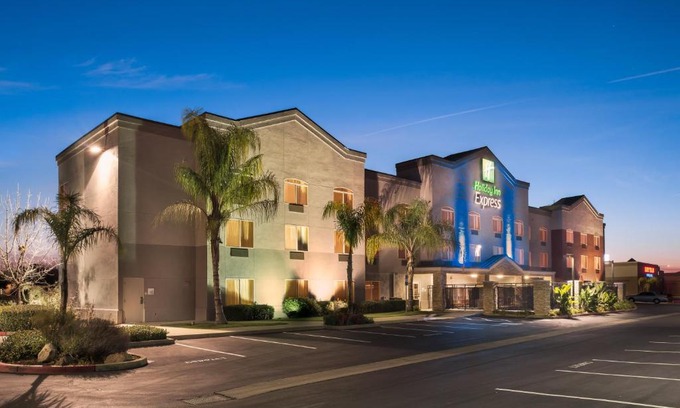 Rocklin Hotel | Holiday Inn Express Rocklin - Galleria Area by IHG