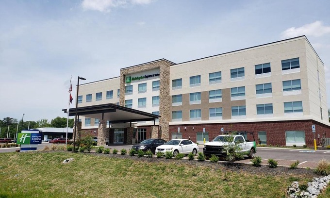 Springfield Hotel | Holiday Inn Express & Suites Nashville North - Springfield by IHG