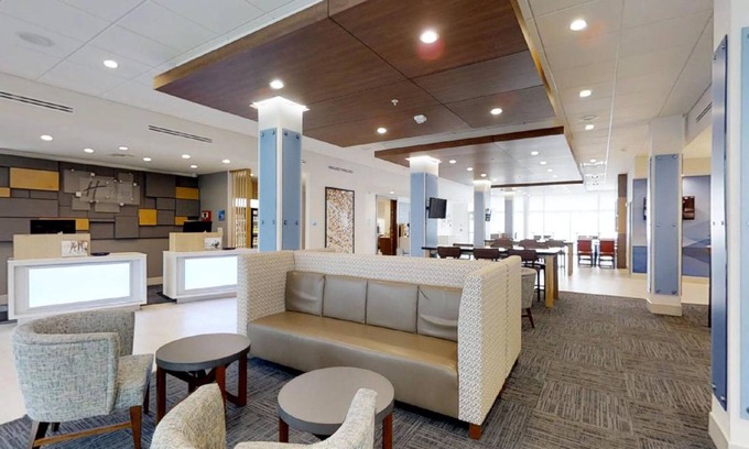 Chalmette Hotel | Holiday Inn Express & Suites Chalmette - New Orleans S by IHG