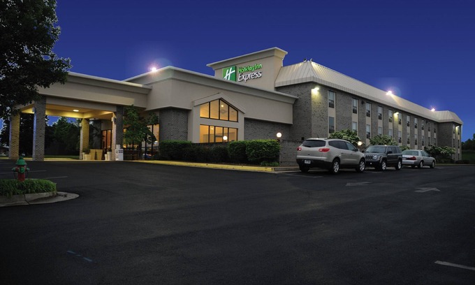 Stephens City Hotel | Holiday Inn Express Winchester South-Stephens City by IHG
