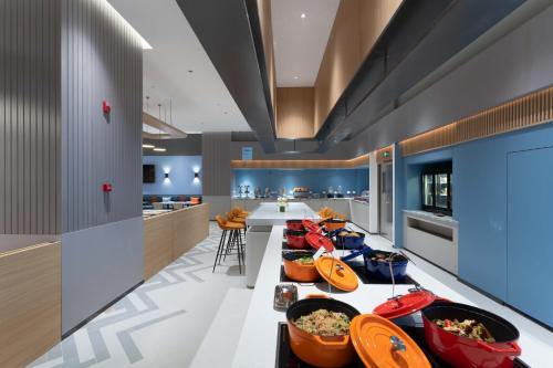 Jimei Hotel | Holiday Inn Express Xiamen Jimei New Town by IHG