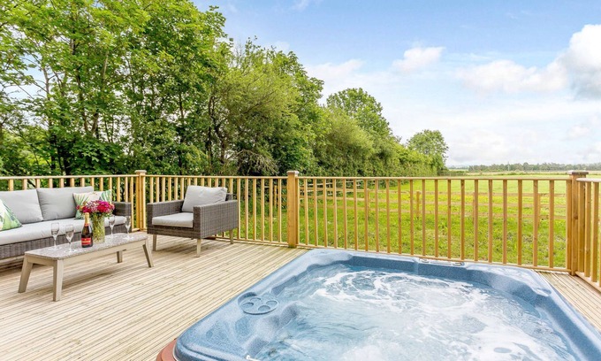 Churchill Apartment | Holiday Lodge in The Cotswolds