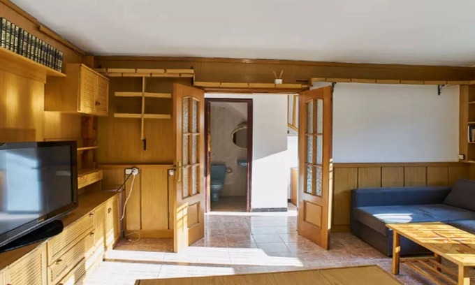 Esparraguera House | HOLIDAYS DOMUS IANO, for short, medium and long stay. (min 2 nights)