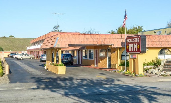 Hollister Hotel | Hollister Inn