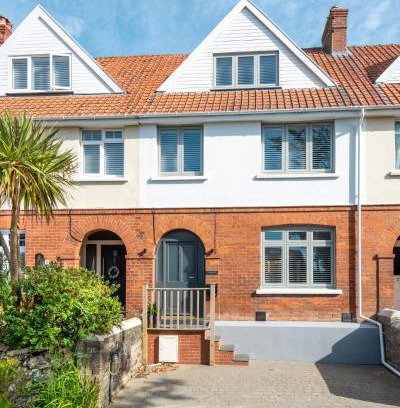 Instow House | Holly Hayes House