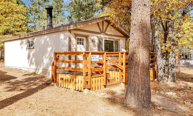 Sugarloaf Cabin | Holmes Away From Home #2485