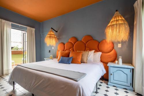 Zona Centro Villa | HOLT Art Deco Retreat in Vibrant 3 Bedroom Villa