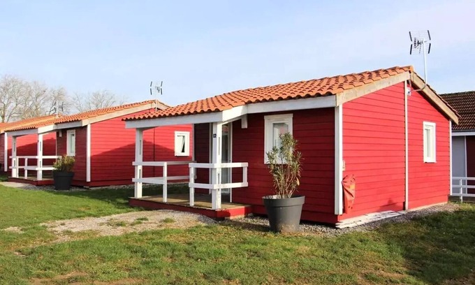 Signy-lAbbaye Ski Chalet | Holzhütte 4 Personen
