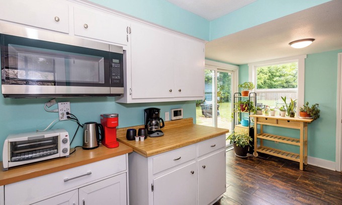 Georgian Acres House | Home Away from Home 3BR house in fabulous Austin
