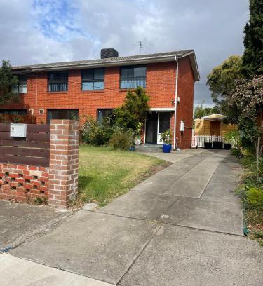 Laverton Villa | Home in Laverton 19 Minutes to Melbourne CBD