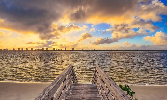 North Palm Beach House | Home in The best Place to Live Under The Sun