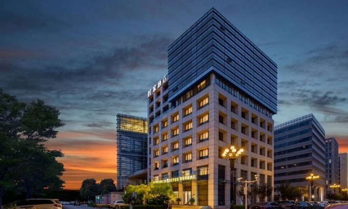 Dongli Hotel | Home Inn Tianjin Binhai Airport