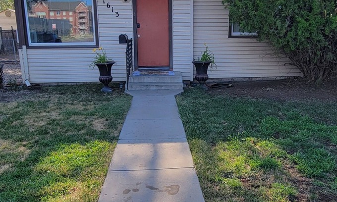 Grand Junction House | Home of the MavericksnLovely 2-bedroom bungalow in Grand Junction