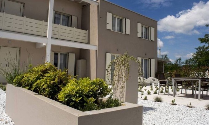 Salionze Apartment | Home Suites Home - Peperoncino - 1.6 km from Peschiera del Garda