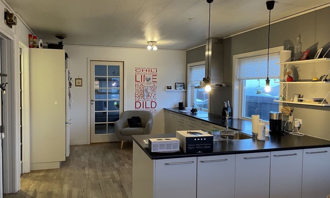 Ryggur House | Home Sweet Home - Near Airport