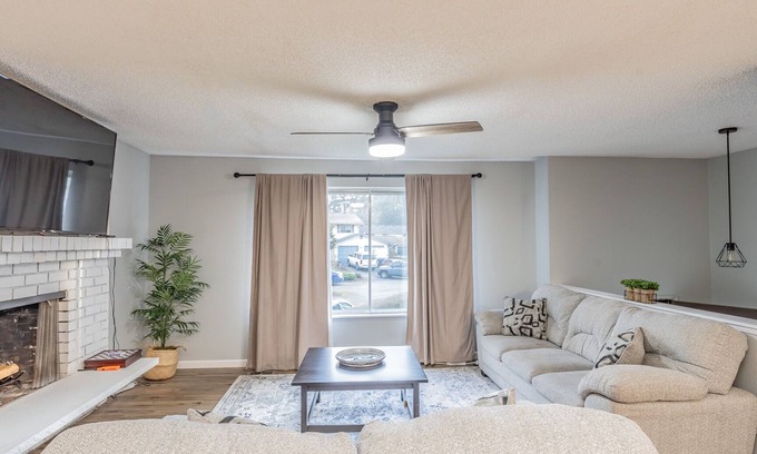 Lacey House | Home the way you Need it.