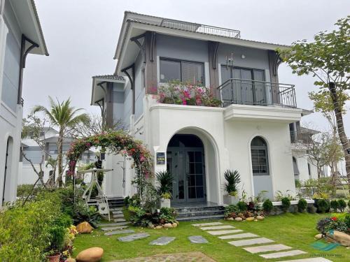 Van Don Apartment | HOME VILLA (V3K08)
