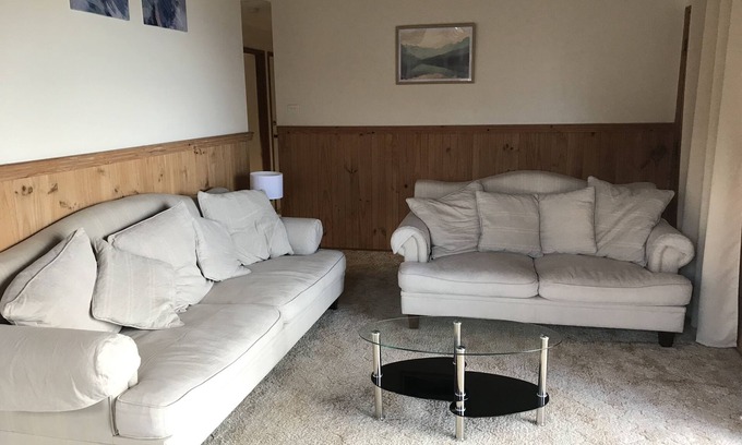 Lorne House | Homely Beach House - Direct Beach Access