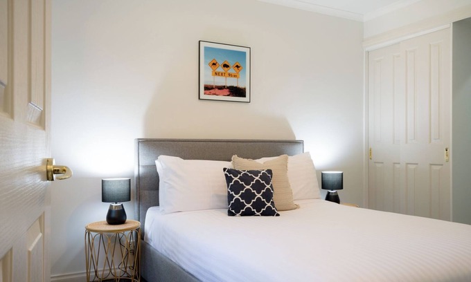South Launceston Apartment | Homely Unit Near the City with Parking & Wifi