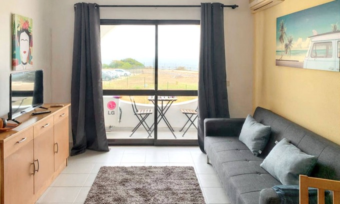 Vale de Centianes Apartment | Homerez - Apartment in Carvoeiro, sea view