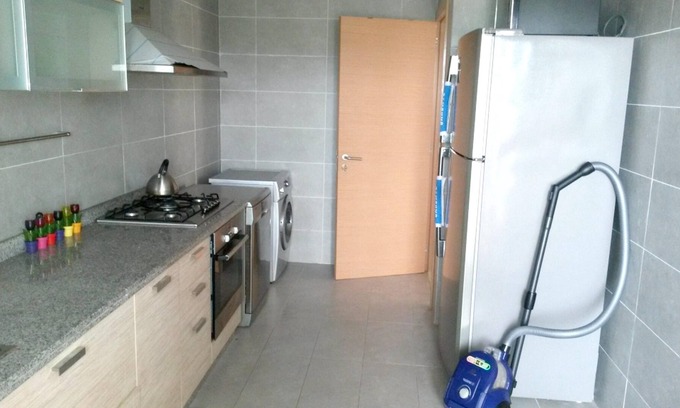 Hay Chemaaou Apartment | Homerez - Appartement 1 km away from the beach with shared pool and jacuzzi