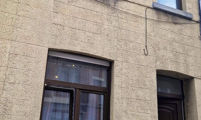 Sint-Agatha-Berchem House | Homerez - Beautiful house for 5 ppl. with terrace at Berchem-Sainte-Agathe
