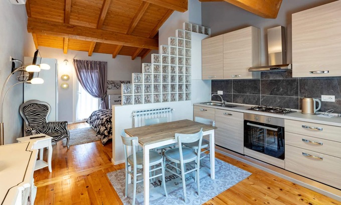 Piazza Apartment | Homerez - Beautiful apartement for 2 ppl. with balcony at Mondovì Piazza (CN)