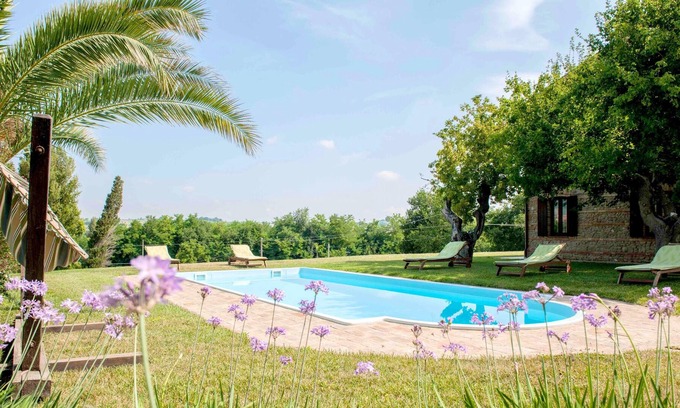 Castelbellino Apartment | Homerez - Beautiful appartement for 8 ppl. with shared pool at Castelbellino