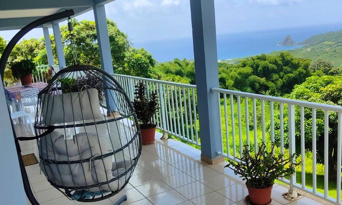Le Marigot Apartment | Homerez - Big appartement 2 km away from the beach for 12 ppl. at Le Marigot