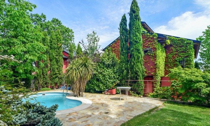 Navacerrada Villa | Homerez - Big villa for 10 ppl. with swimming-pool at Navacerrada