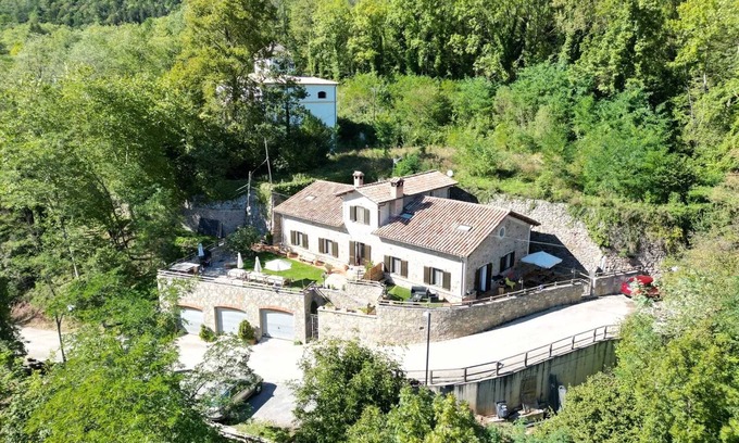 Ogassa House | Homerez - Charming House in Ogassa