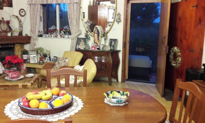 Siggiewi House | Homerez - Charming House in Siġġiewi with Jacuzzi
