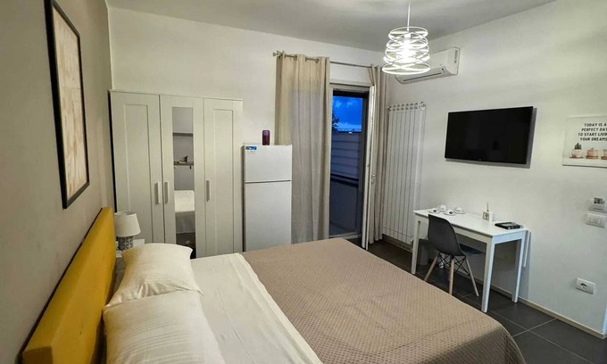 Magazzeno Apartment | Homerez - Cozy Studio in Salerno - 20 m² with Terrace