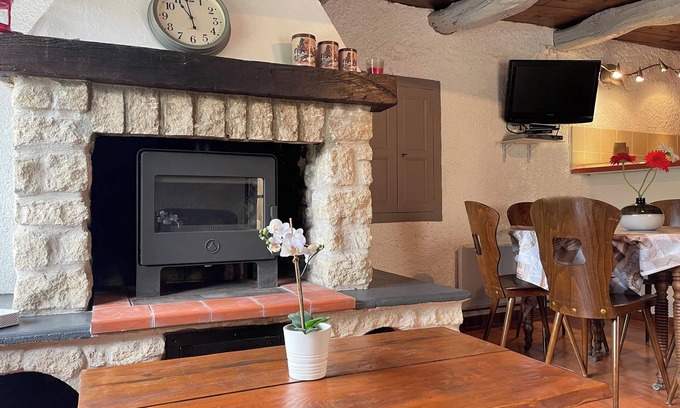 La Roche-sur-le-Buis House | Homerez - House in La Roche-sur-le-Buis