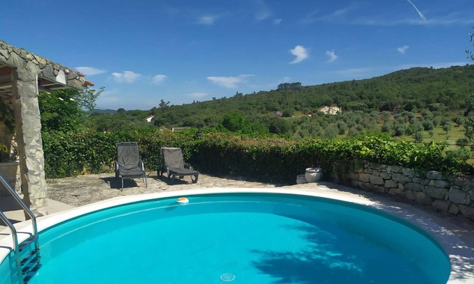 Tomar Villa | Homerez - Nice villa for 8 ppl. with swimming-pool and terrace at Alviobeira