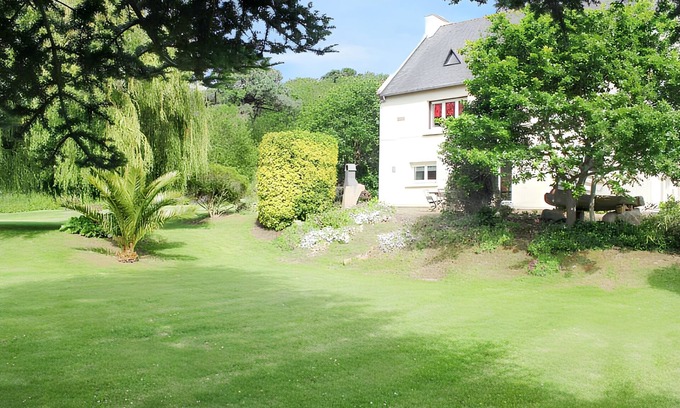 Trevou-Treguignec Apartment | Homerez - Spacious Apartment in Trévou, 100m², Sea View.