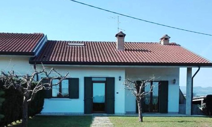 Pescantina Apartment | Homerez - Spacious appartement for 4 ppl. at Mirandola Bassa