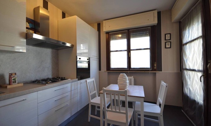 Vercelli Apartment | Homerez - Spacious apartment in Vercelli with terrace and garden