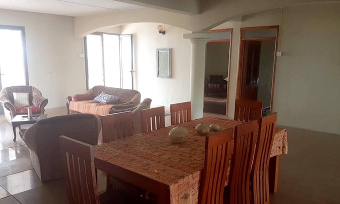Vacoas-Phoenix Apartment | Homerez - Spacious appartement for 6 ppl. with balcony at Curepipe