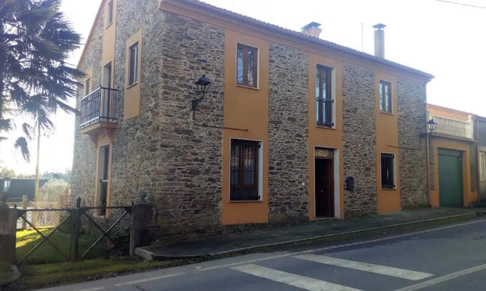 Fraga Villa | Homerez - Villa in Empalme de Vilar, mountain view