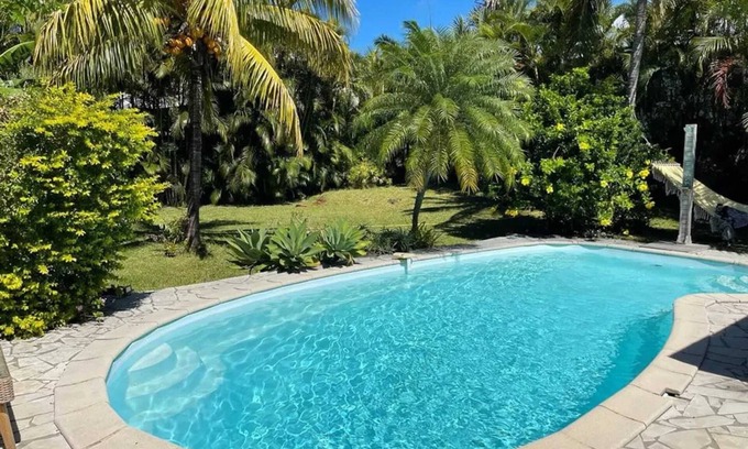 Petite-ÃŽle Villa | Homerez - Villa in Saint-Joseph.