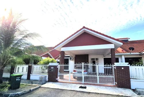 Bedung House | Homestay Ambangan Height SP