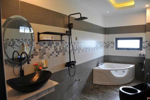 Di Linh Apartment | Homestay Villa White House