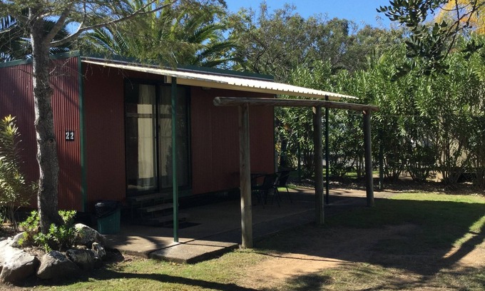 Nanango Cabin | Homestead Caravan Park