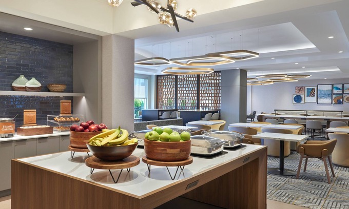 Vaughan Hotel | Homewood Suites by Hilton Toronto Vaughan