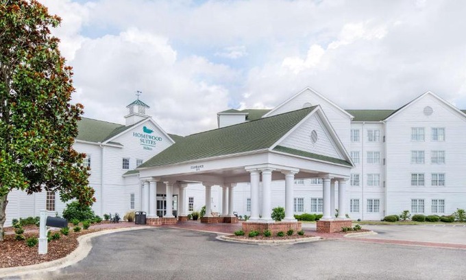 Taylortown Hotel | Homewood Suites by Hilton Olmsted Village