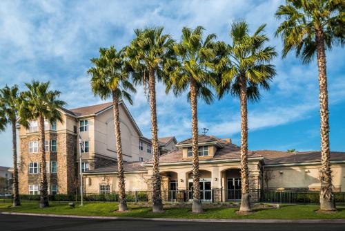 Rancho Cucamonga Hotel | Homewood Suites by Hilton Ontario Rancho Cucamonga