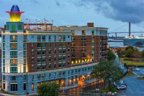 Hitch Village - Fred Wessels Homes Hotel | Homewood Suites Savannah Historic District/Riverfront